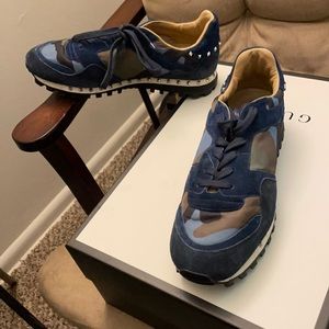 Men’s Valentino Sneaker size 11